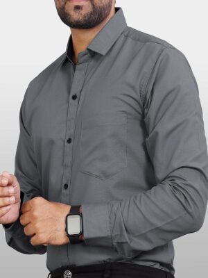 Regular Fit Solid Button Down Collar Formal Shirt