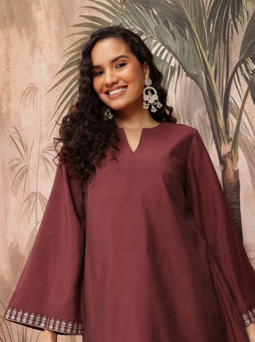 Elegant Women’s Zari A-Line Kurta with Flared Sleeves – Black & Maroon
